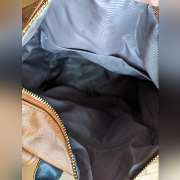 Backpack - Picture 3 of 3